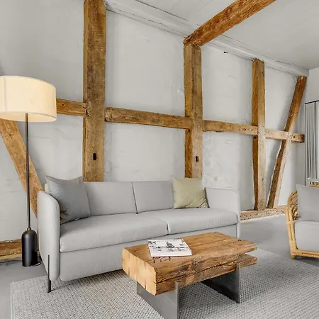 1 Bedroom In Apartment Humble